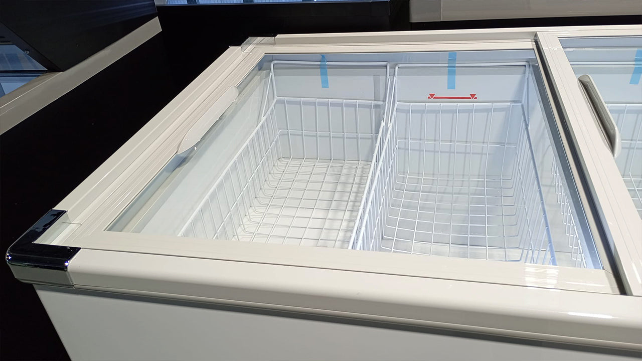 Congélateur Coffre Commercial à Vitres Coulissantes – Grande Capacité